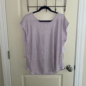 ***New Women’s sleeveless lavender top